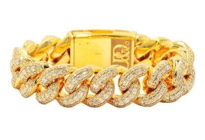 Custom 10k Gold 32.49ctw Emerald and Round Diamond Cuban Braclet